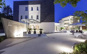 Inverigo Hotel